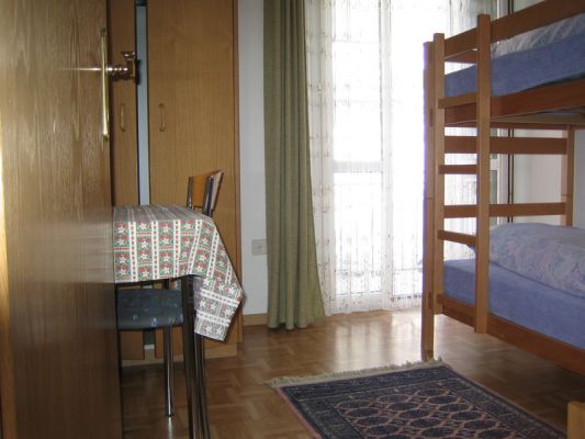 kinderzimmer-ferienwohnung-leukerbad-leyscher-weine